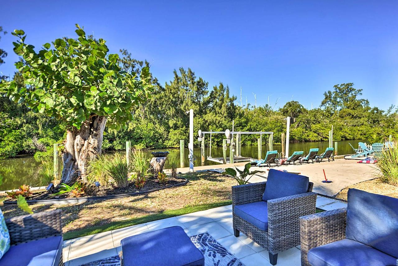 Waterfront Bradenton Home Heated Pool And Fire Pit Exterior photo