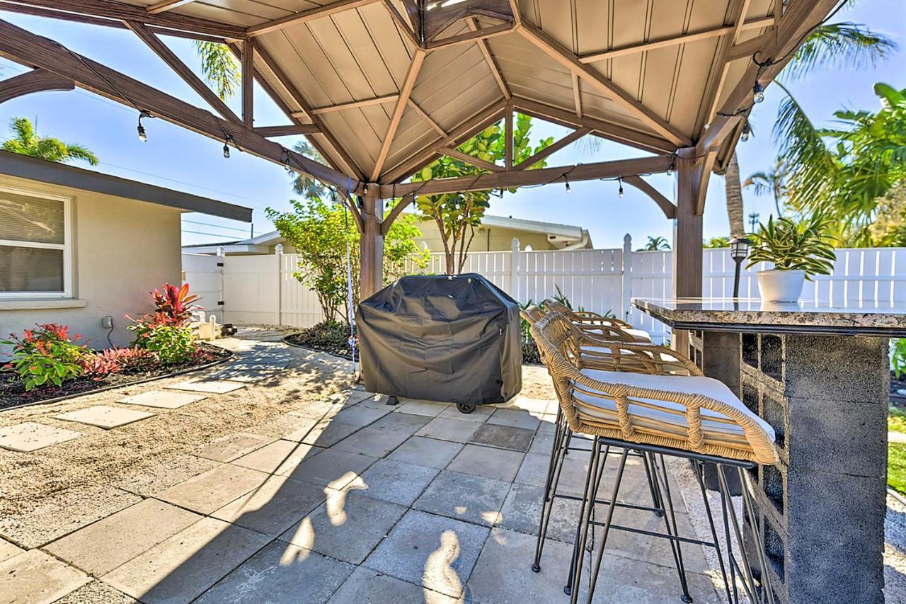 Waterfront Bradenton Home Heated Pool And Fire Pit Exterior photo