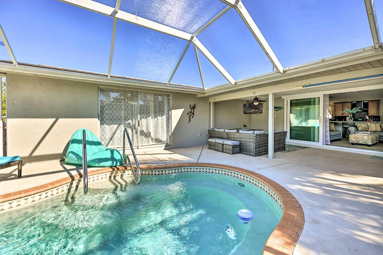 Waterfront Bradenton Home Heated Pool And Fire Pit Exterior photo